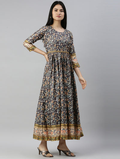 Neeru'S GREY Color SILK Fabric Kurta