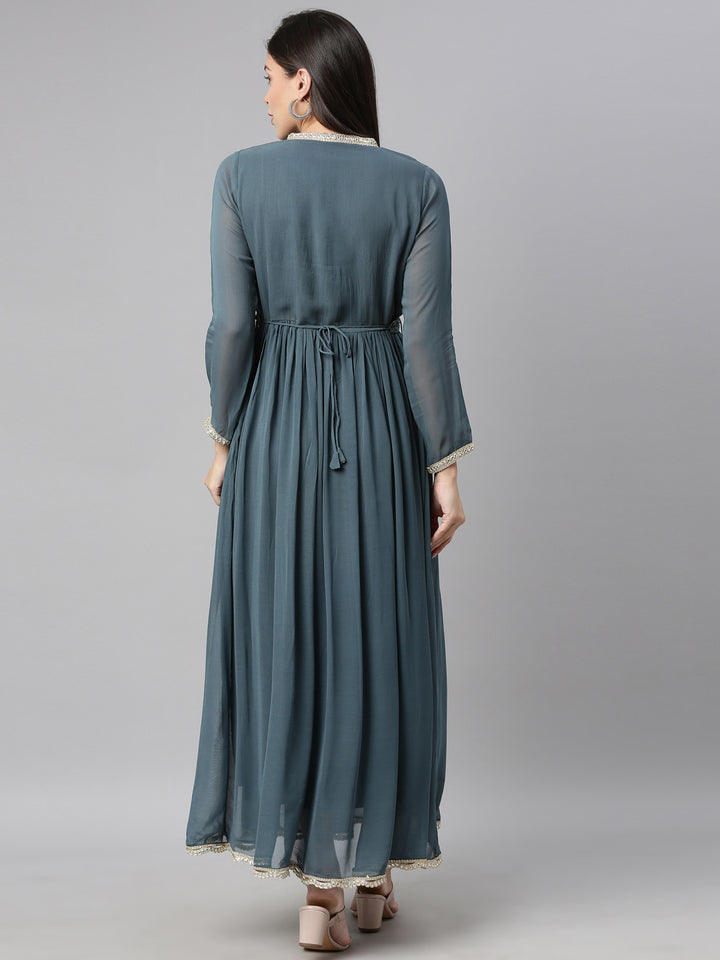 Neerus Grey georgette solid kurta - detail view 2