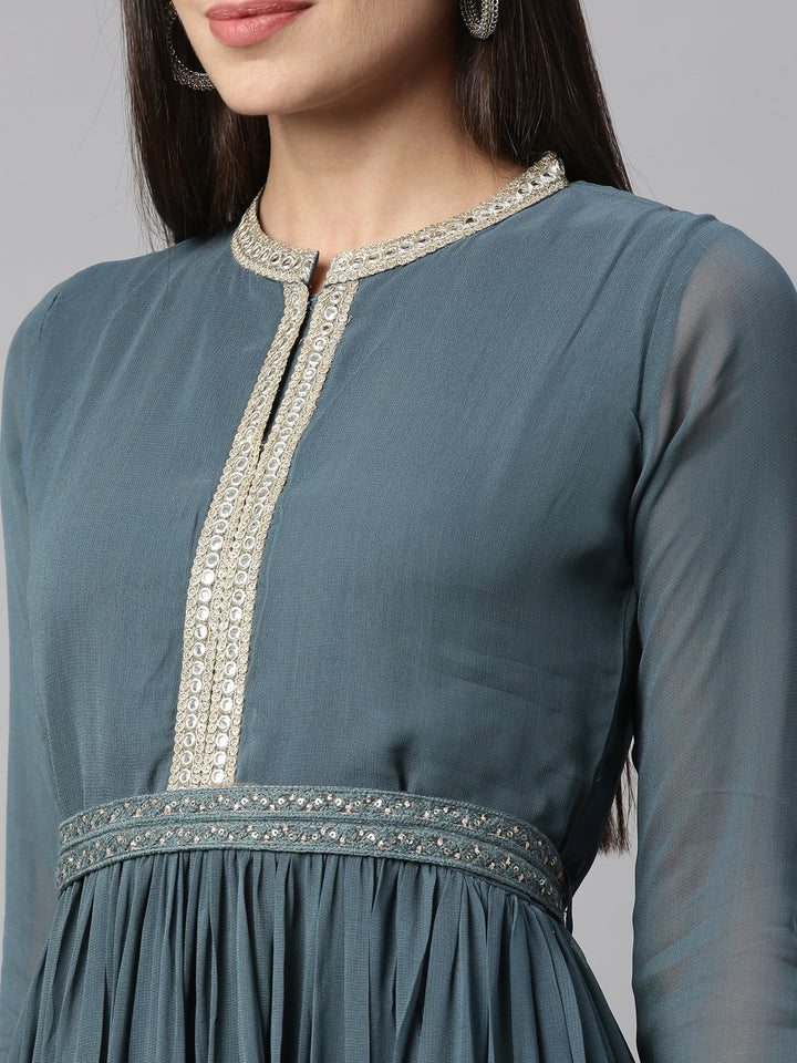 Neerus Grey georgette solid kurta - detail view 6