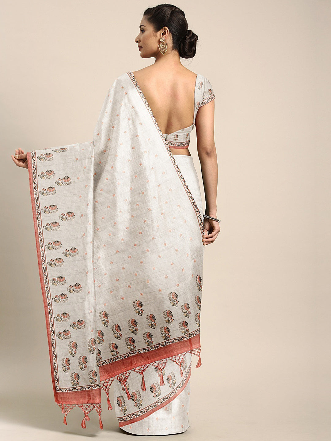 Neerus Light Grey Printed Saree With Blouse