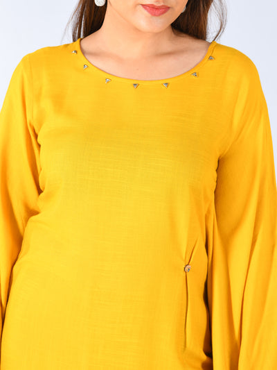 Neeru's Yellow Straight Kurta