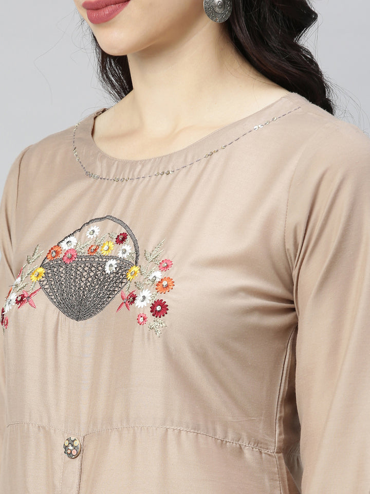 Neerus Beige Embroidered Straight Kurta