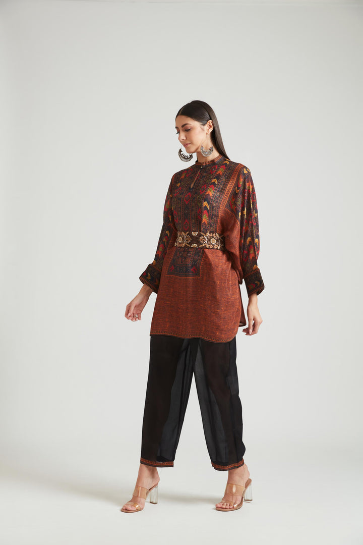 Neerus Maroon Chanderi ethnic kurta set - front view