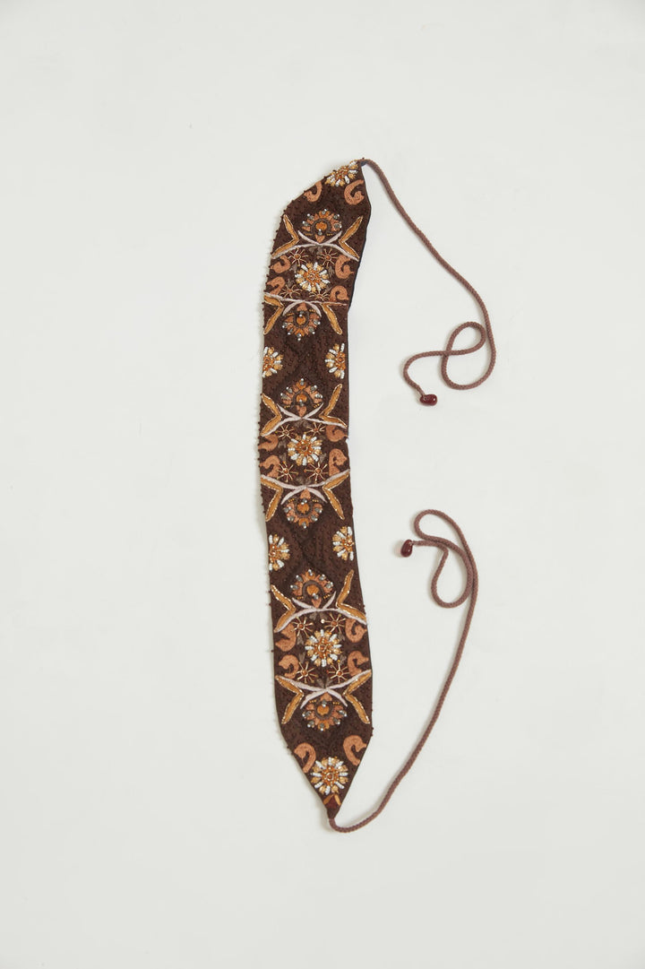 Neerus Maroon Chanderi ethnic kurta set - detail view 2