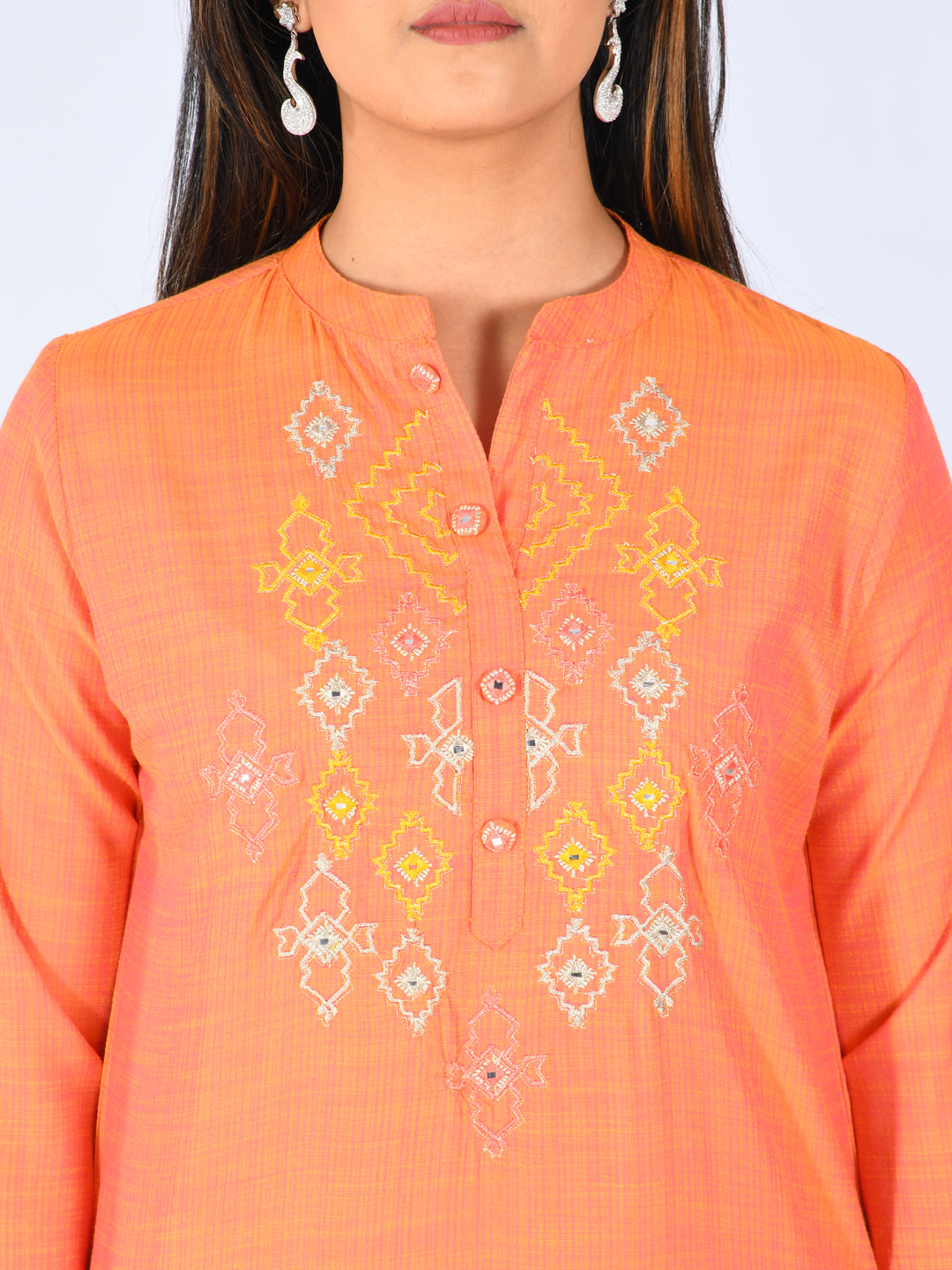 Neerus Pink Rayon Embroidered Straight Kurta - detail view 1