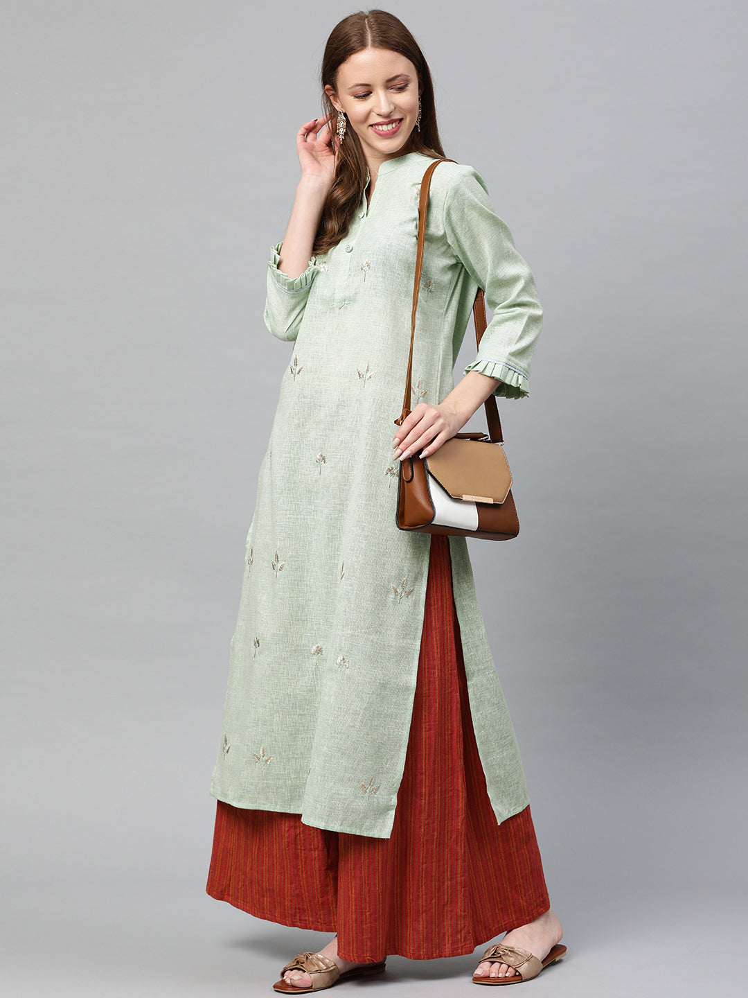 Neerus Green slub cotton embroidered straight kurta - detail view 2