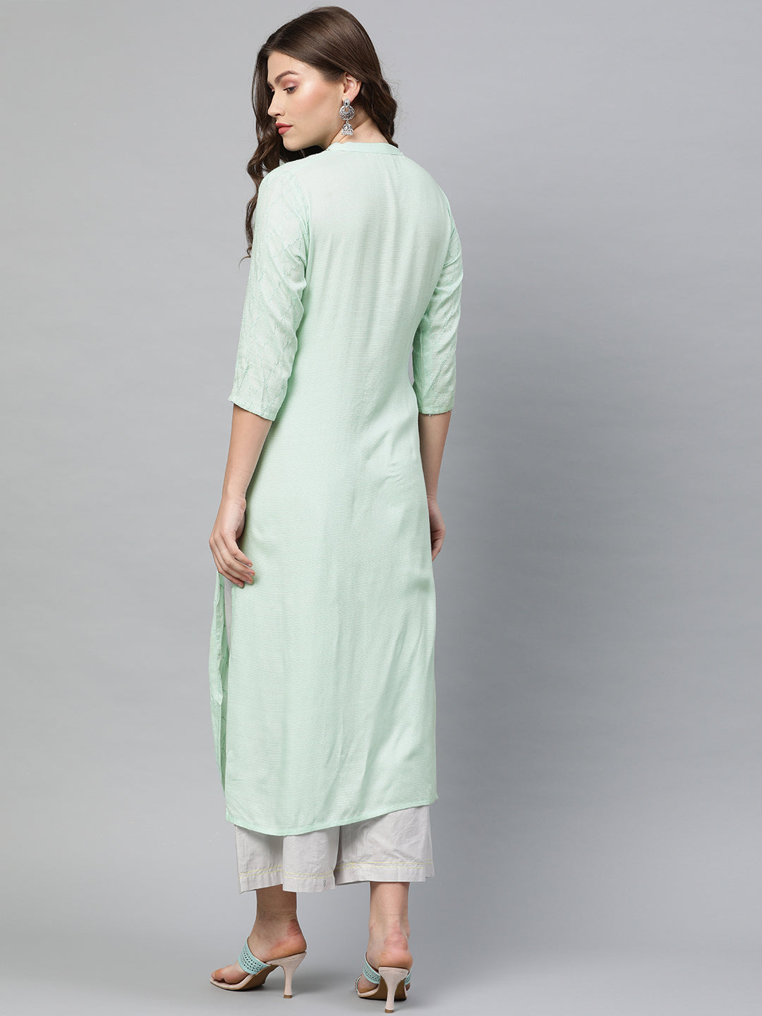 Neerus Green Embroidered Straight Kurta