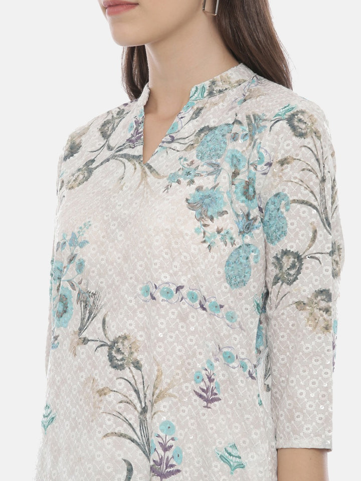 Neerus Ivory Embroidered Straight Kurta