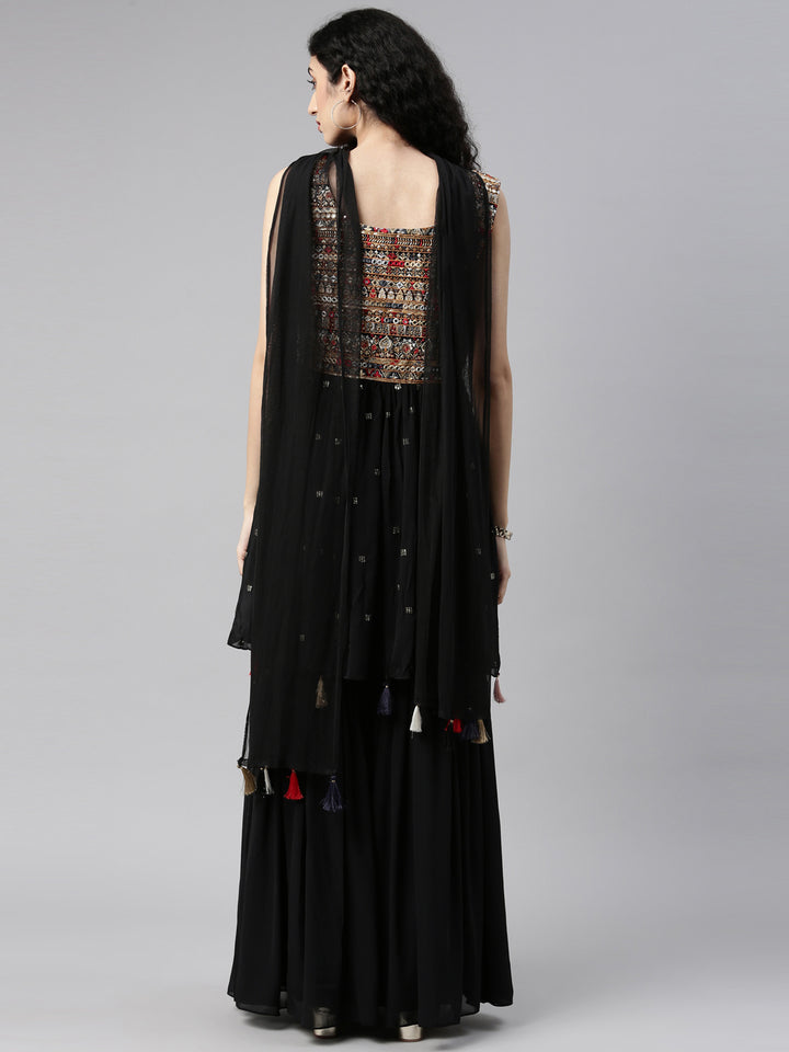 Neerus Black Color Georgette Fabric Kurta Set