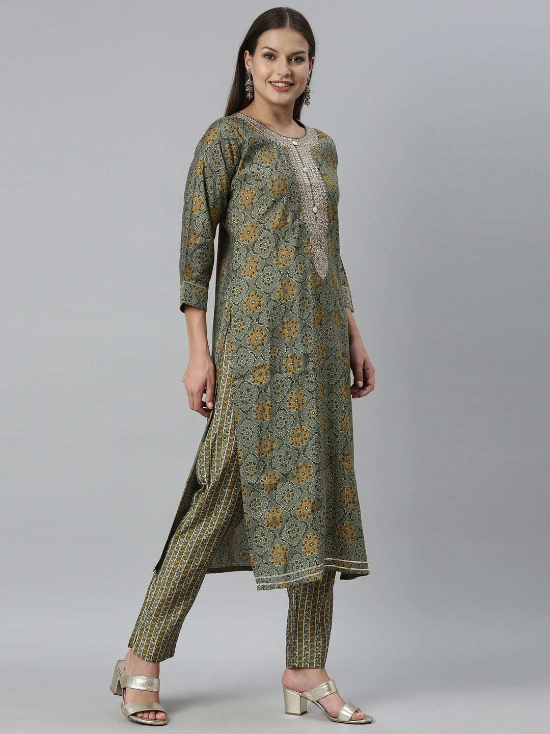 Neerus Green Color Muslin Fabric Kurta Set