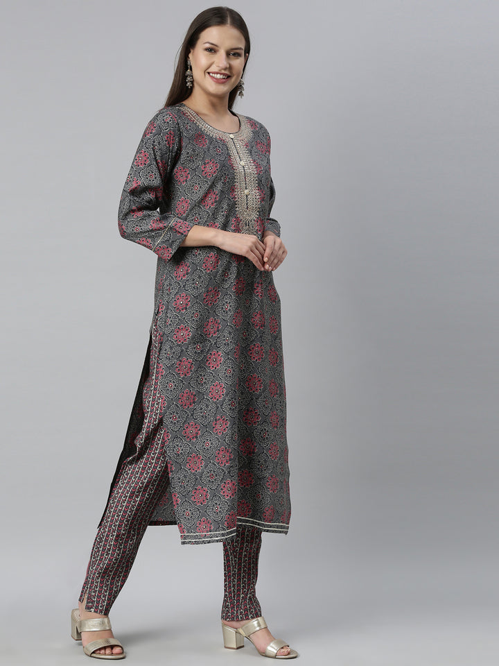 Neerus Grey Color Muslin Fabric Kurta Set