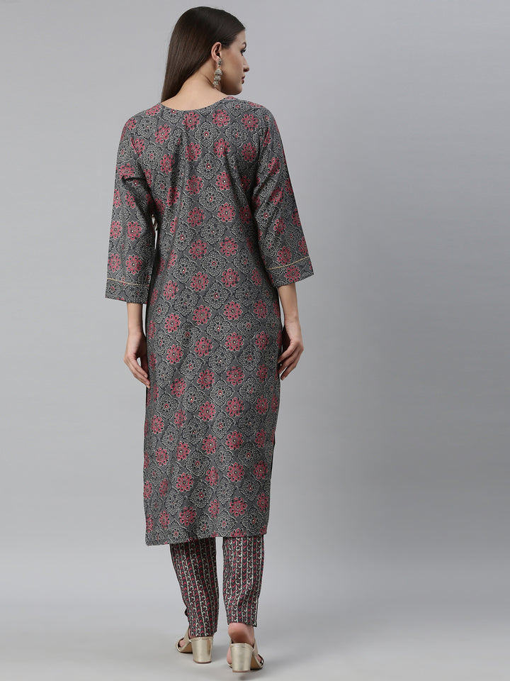 Neerus Grey Color Muslin Fabric Kurta Set