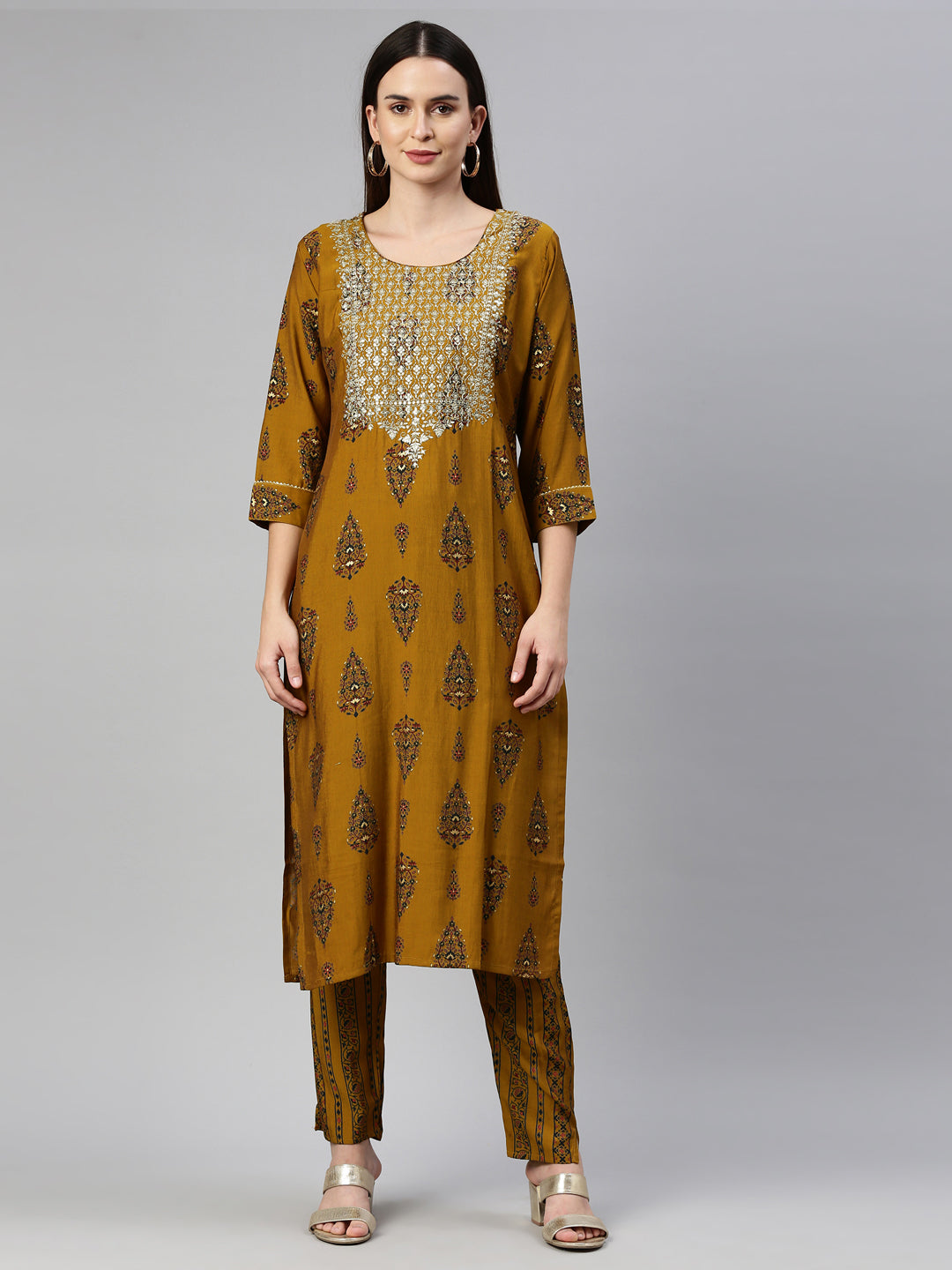 Neeru'S Gold Color Model Fabric Kurta Set