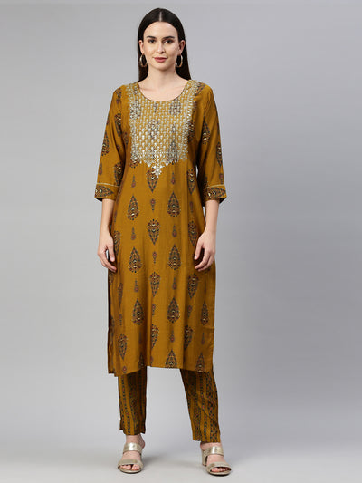 Neeru'S Gold Color Model Fabric Kurta Set
