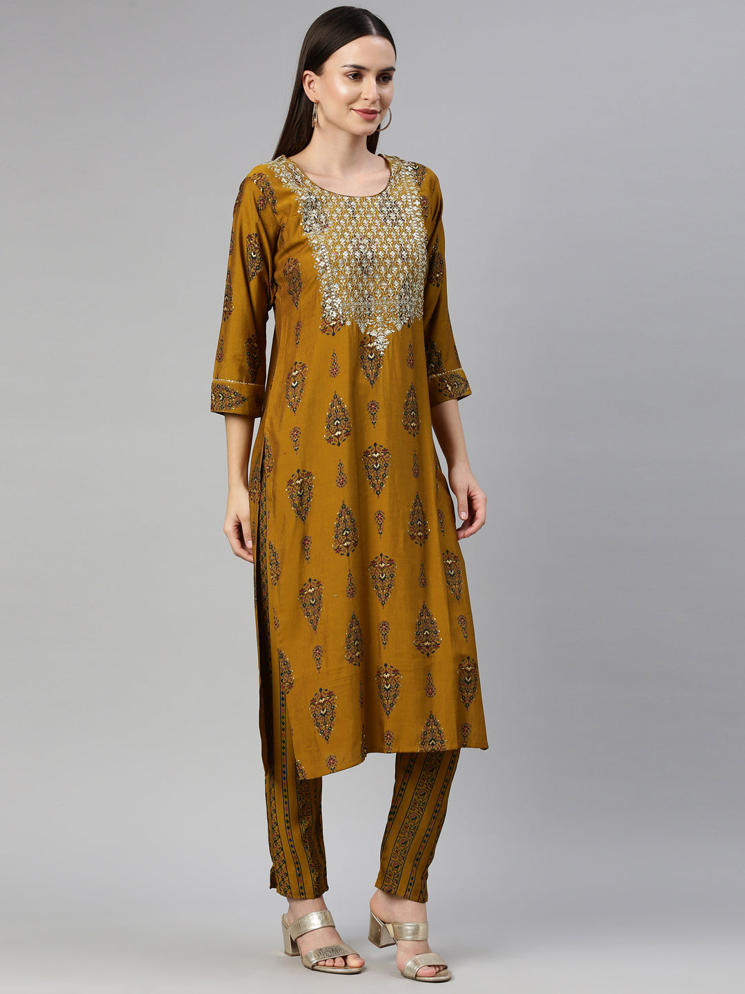 Neeru'S Gold Color Model Fabric Kurta Set