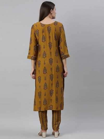 Neeru'S Gold Color Model Fabric Kurta Set