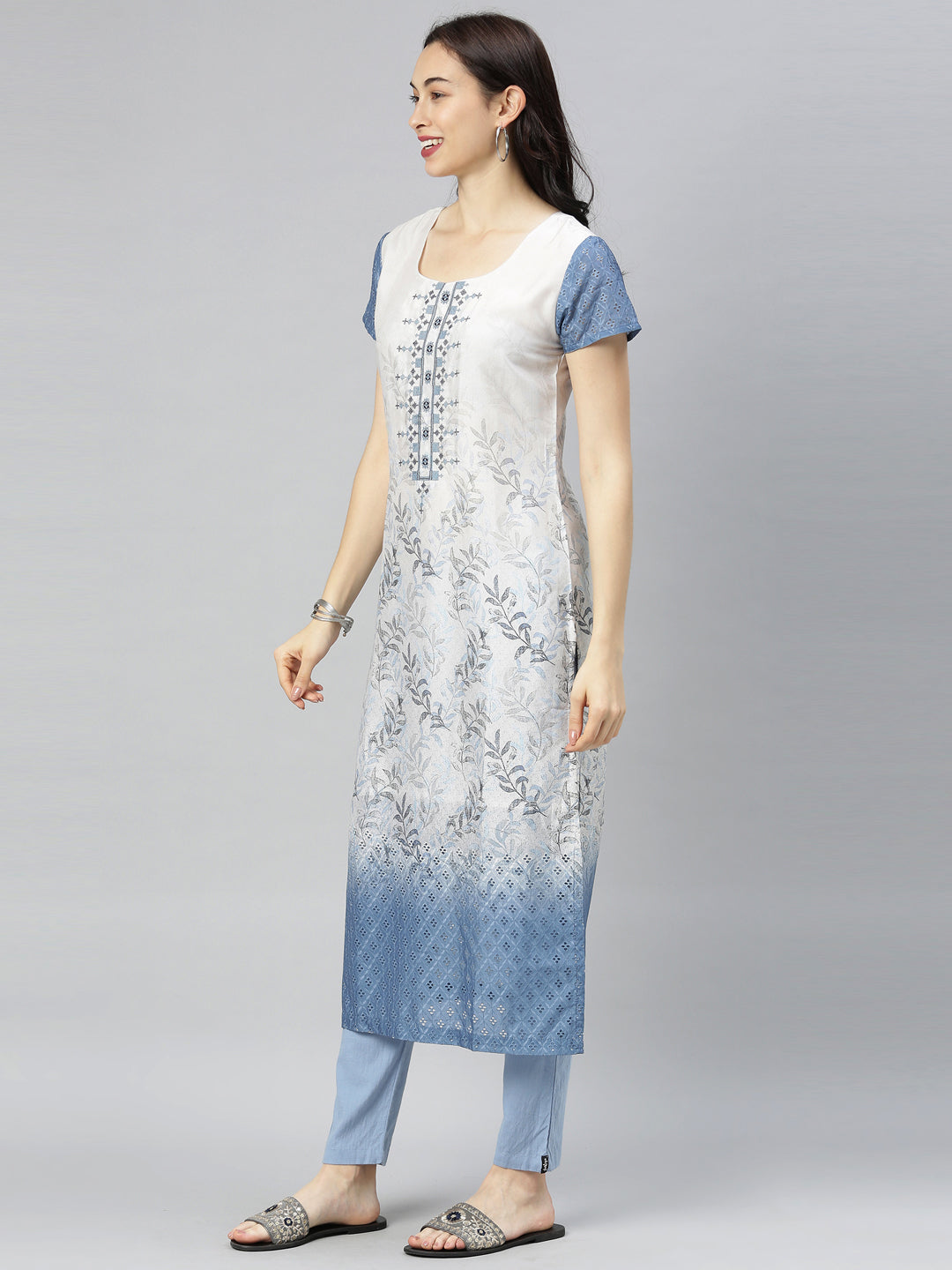 Neerus Blue Printed Straight Kurta