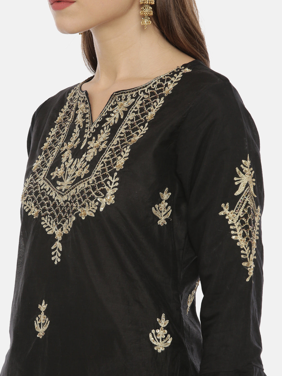 Neerus Black Embroidered Straight Kurta