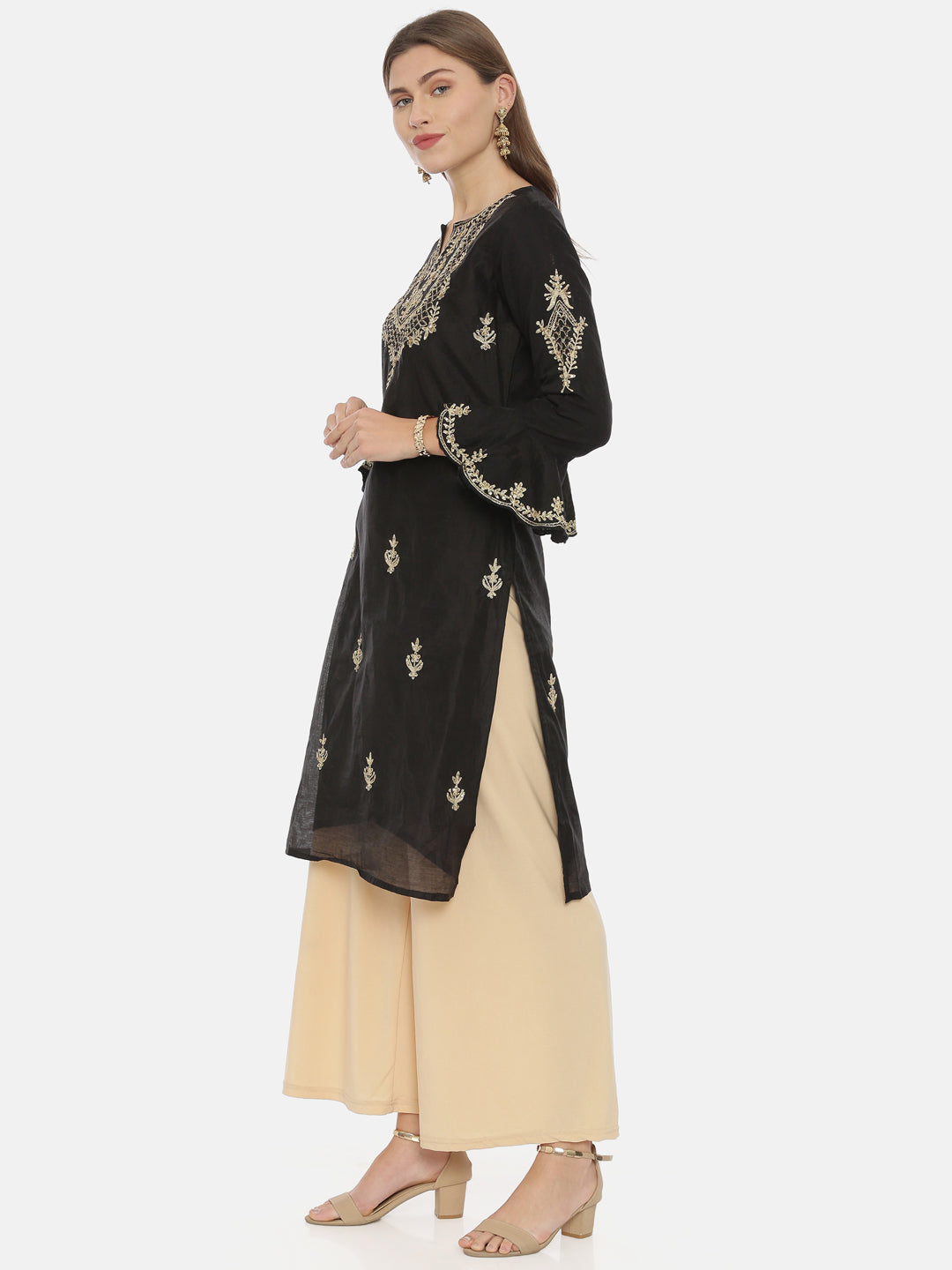 Neerus Black Embroidered Straight Kurta