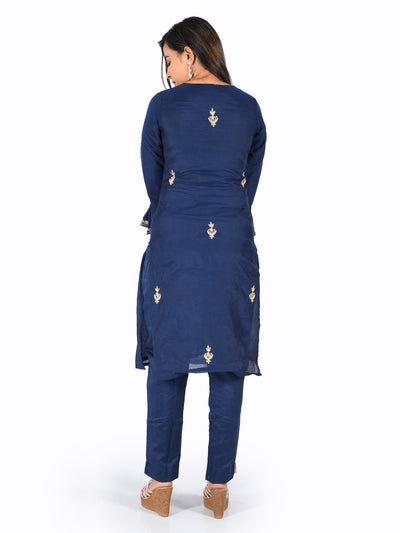 Neeru's Blue Embroidered Straight Kurta