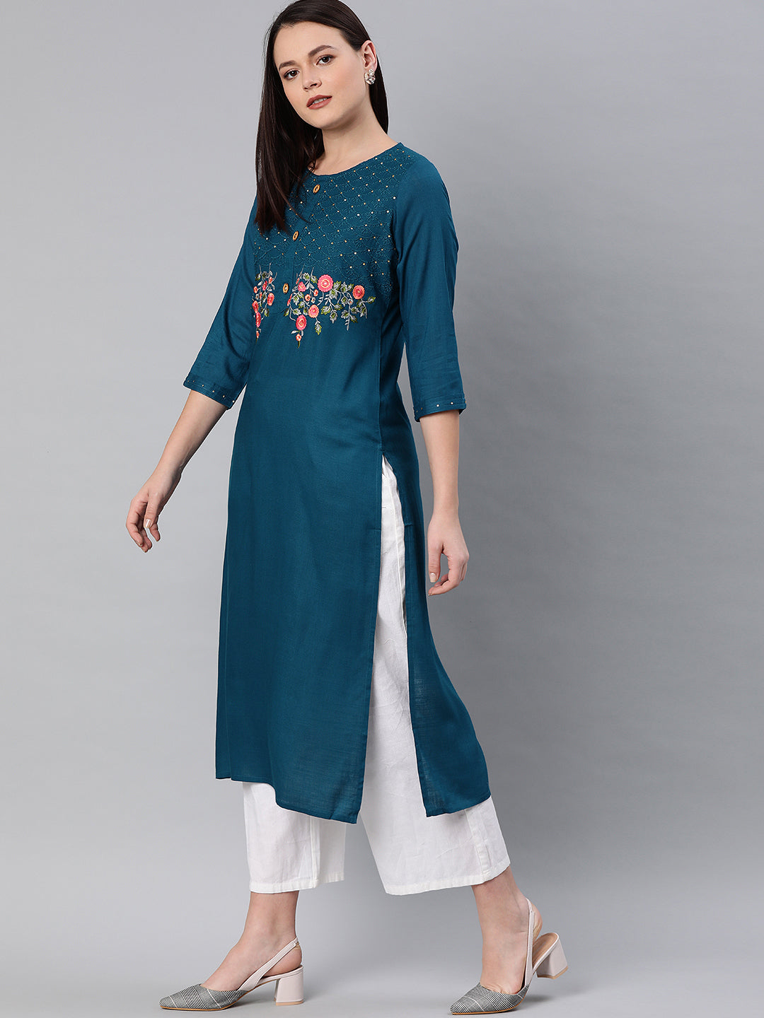 Neerus Green rayon embroidered straight kurta - side view