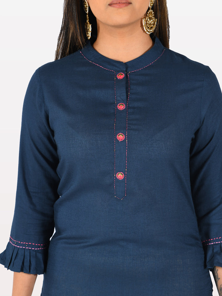 Neerus Blue rayon printed straight kurta - side view