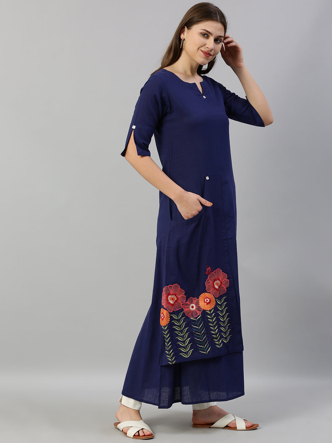 Neerus Blue Embroidered Straight Kurta