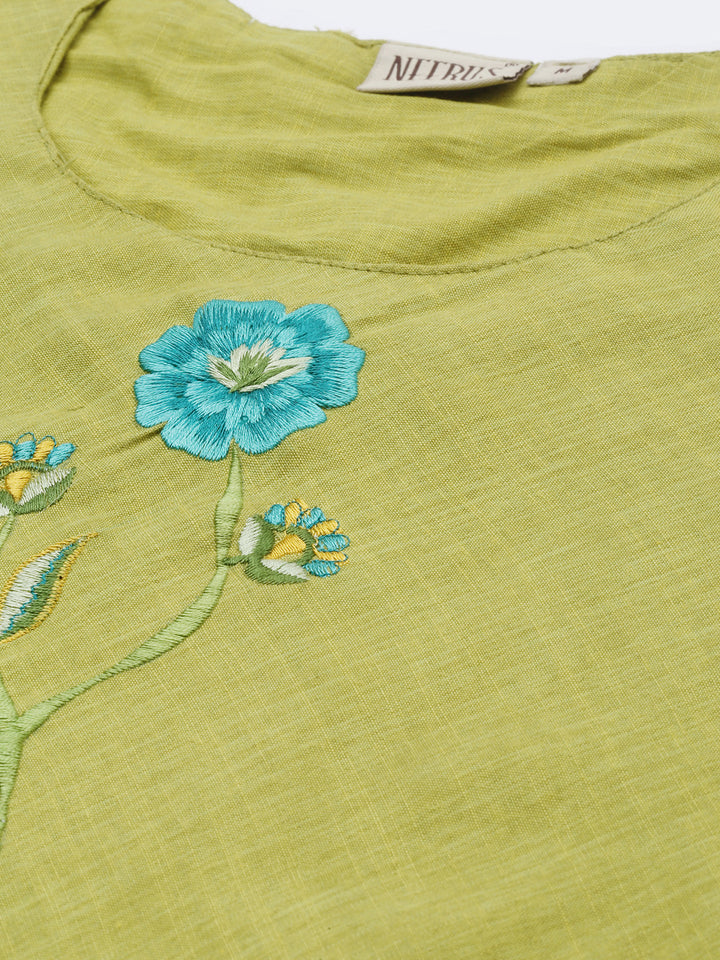 Neerus Green rayon solid kurti - back view