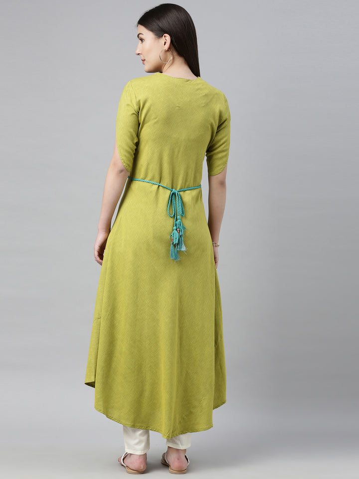 Neerus Green rayon solid kurti - detail view 3