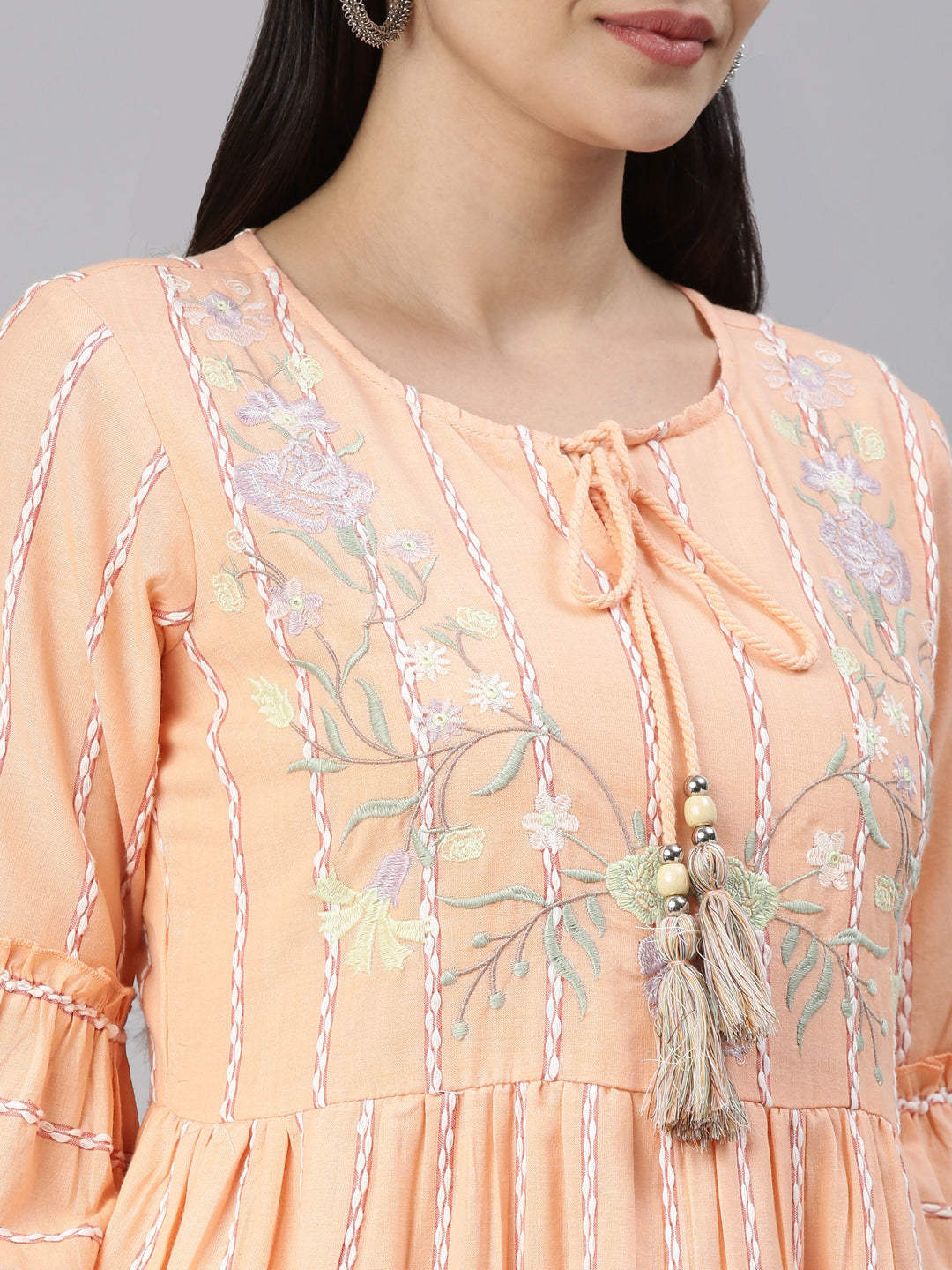 Neerus Pink rayon solid kurta - detail view 4