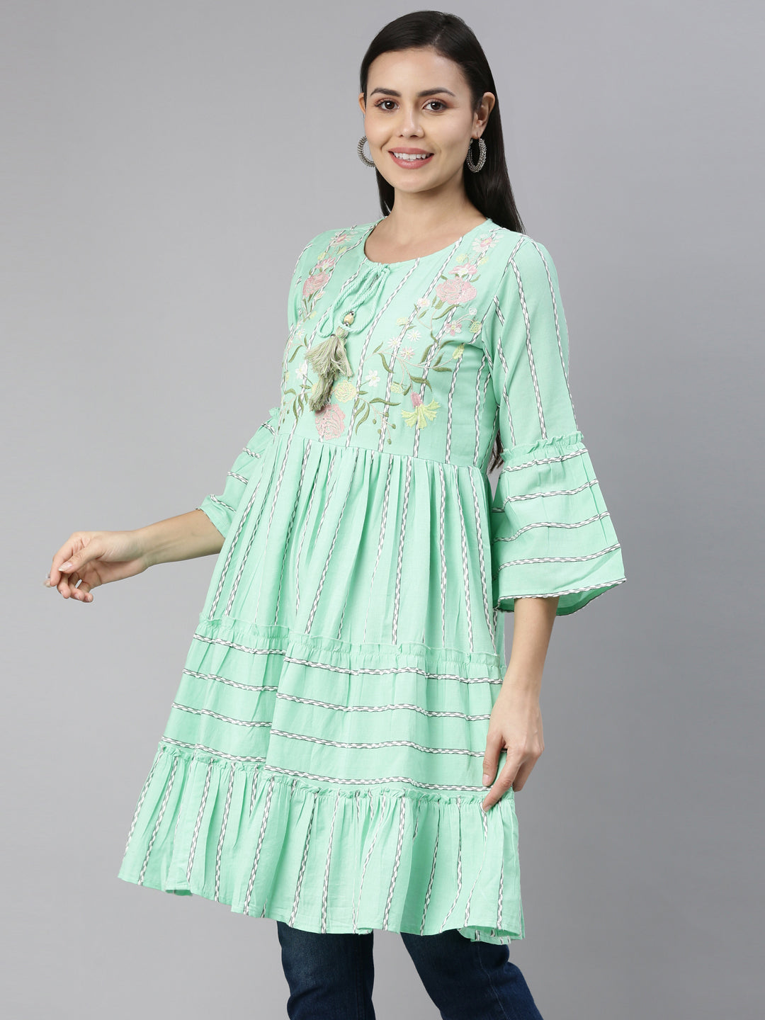 Neeru'S PARROT GREEN Color RAYON Fabric Kurta