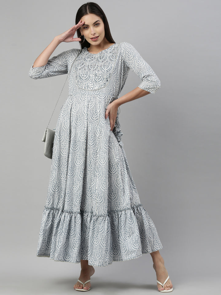 Neerus Grey cotton solid kurta - detail view 3