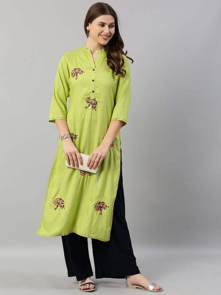 Neerus Green rayon embroidered straight kurta - detail view 3