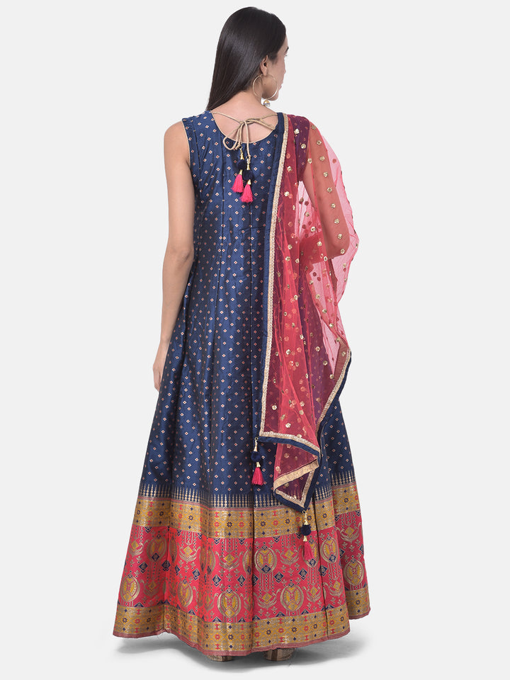 Neerus Blue georgette printed anarkali kurta set - side view