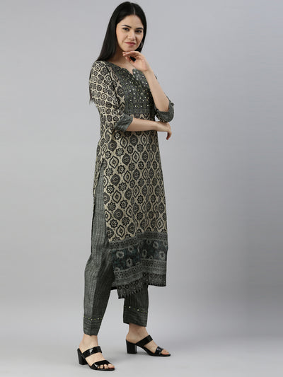 Neeru'S BLACK Color MUSLIN Fabric Suit Set