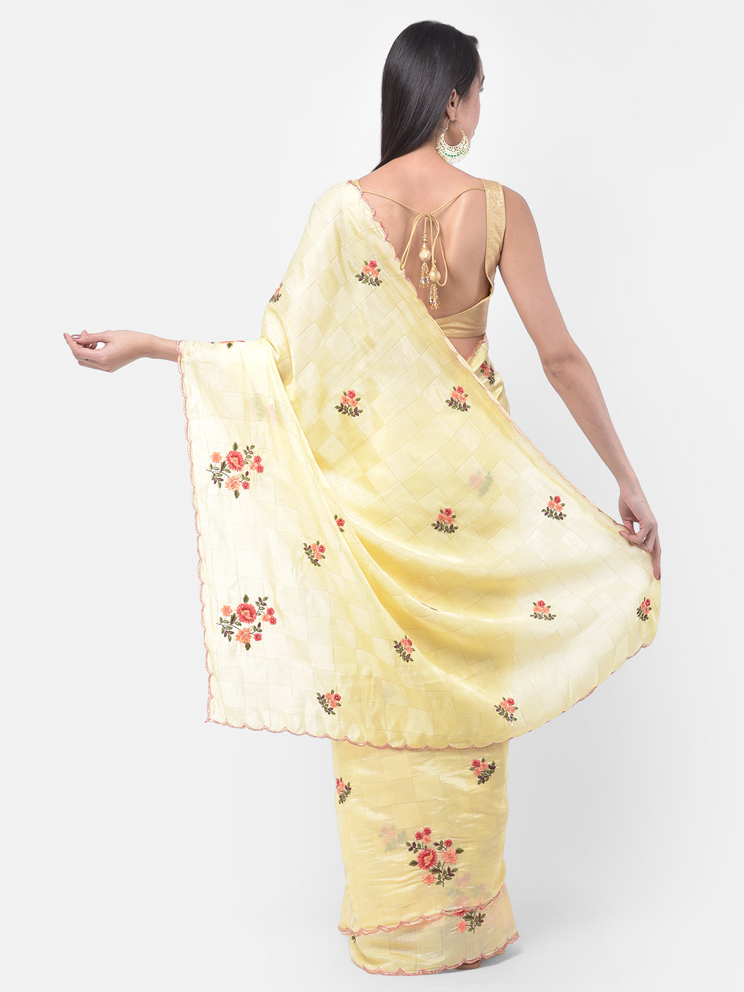 Neerus Yellow Printed Saree With Blouse