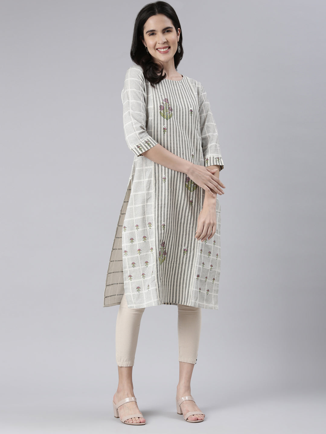 Neerus Off White Straight Printed Cotton Kurtas