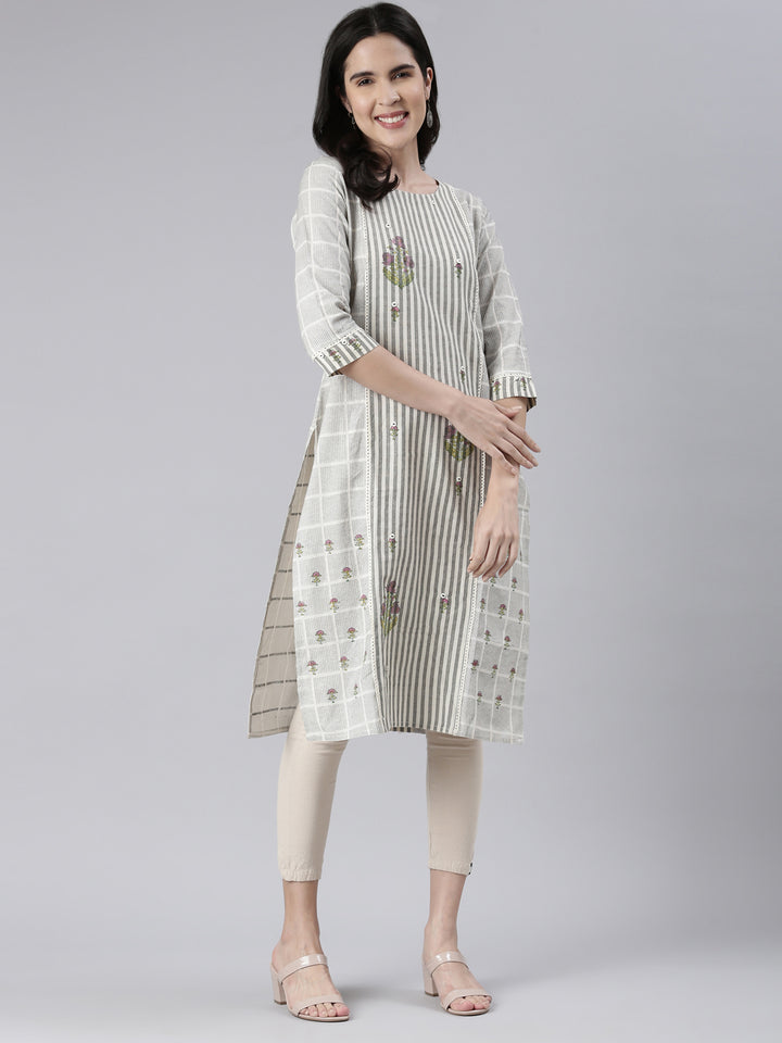 Neerus Off White Straight Printed Cotton Kurtas