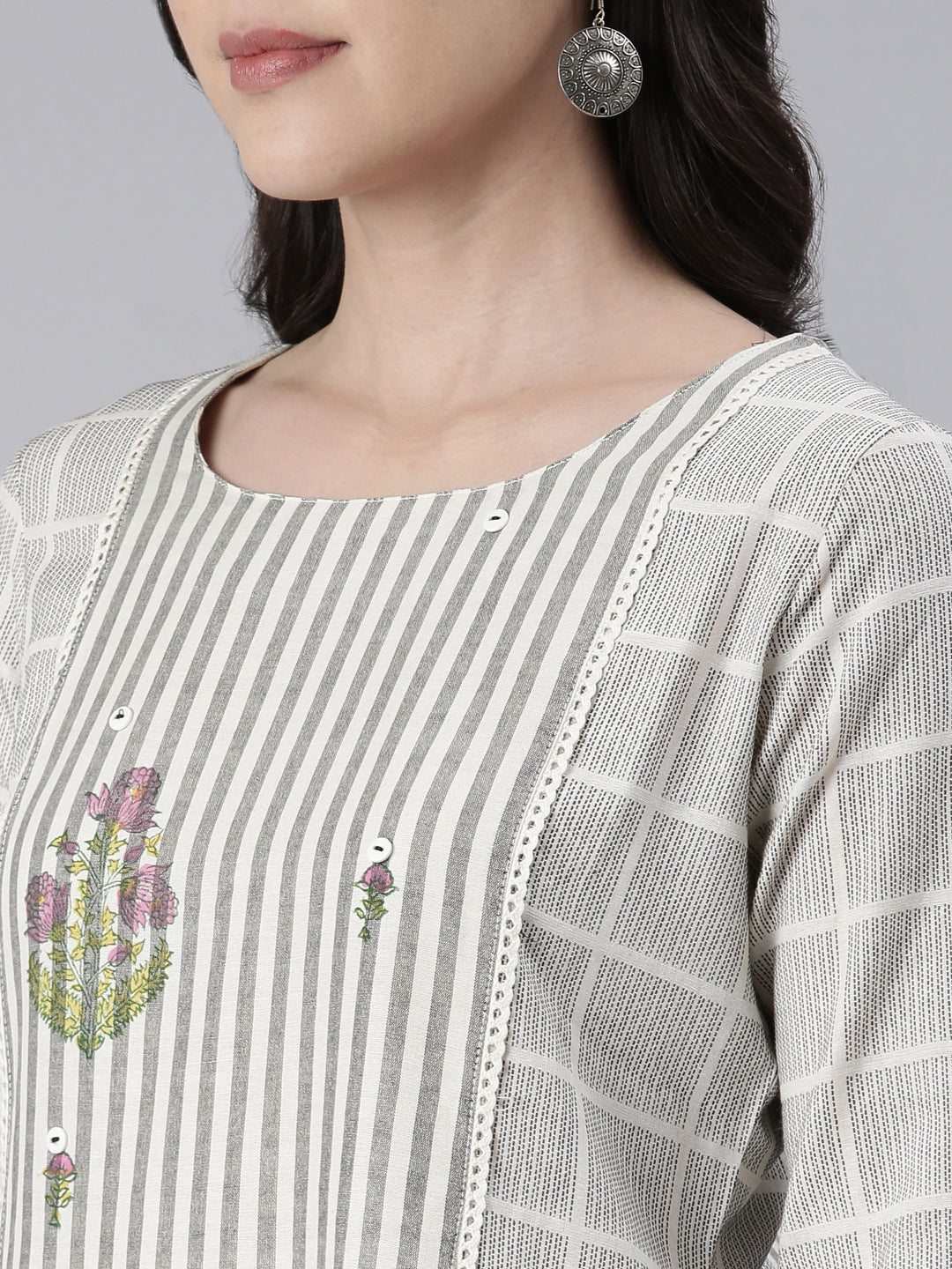 Neerus Off White Straight Printed Cotton Kurtas