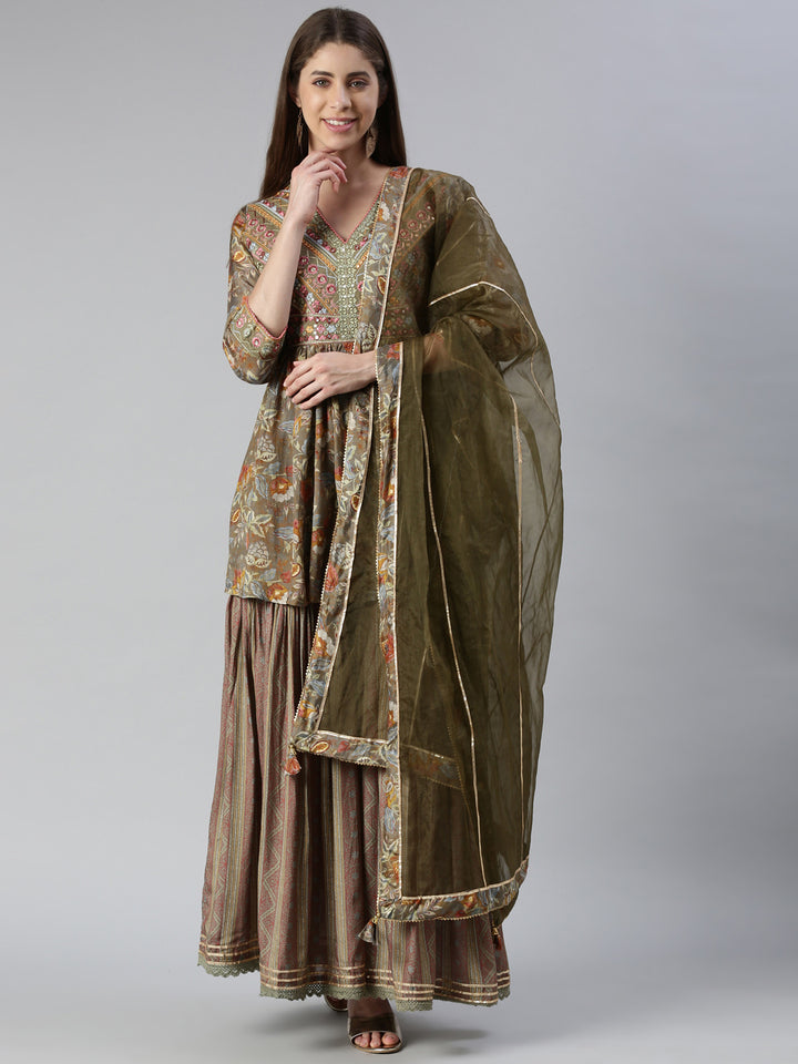 Neerus Green muslin embroidered kurta set with skirt and dupatta - front view
