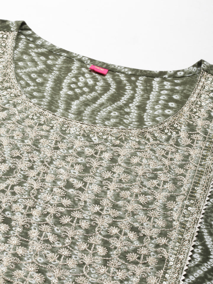 Neerus Olive Straight Embroidered Cotton Kurtas