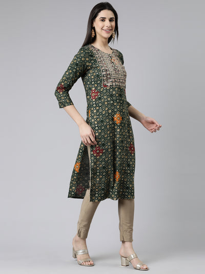 Neerus Green Straight Printed Cotton Kurtas
