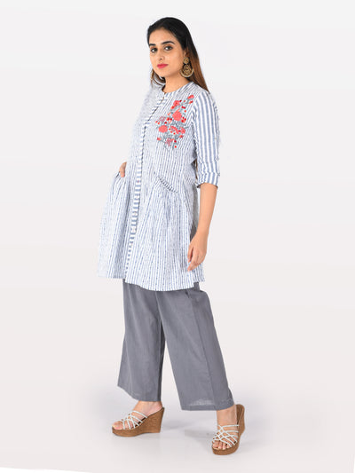 Neeru's White Striped Straight Kurti