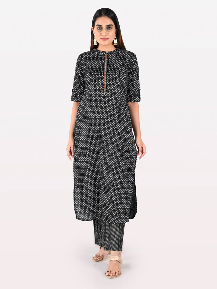 Neerus Black slub cotton printed kurta set - front view
