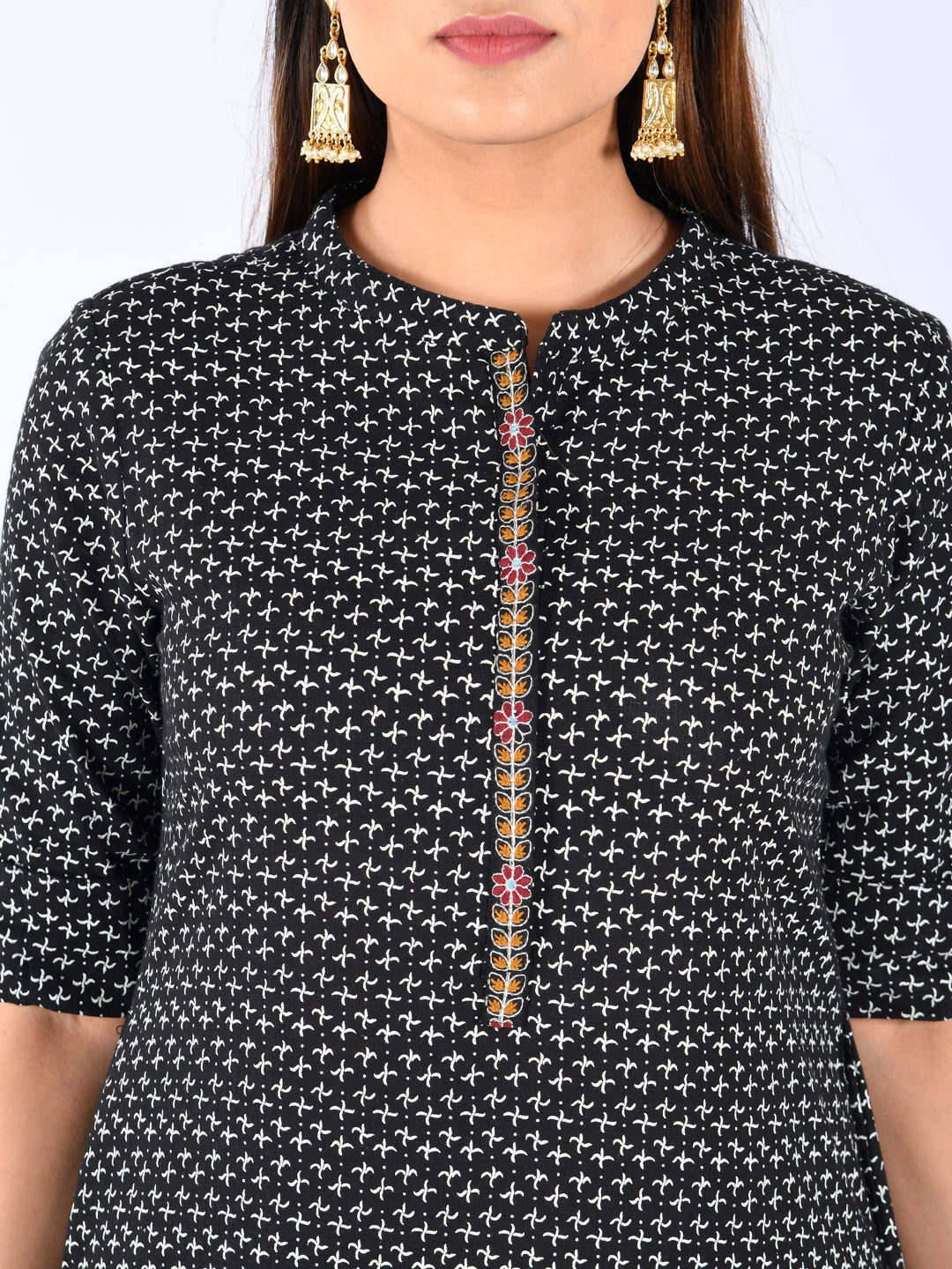 Neeru's Women Black Off-White Printed Kurta With Trousers
