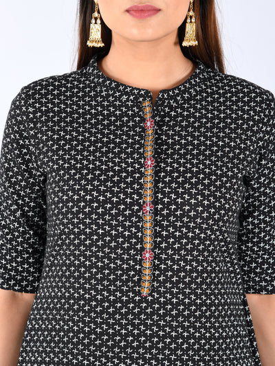 Neeru's Women Black Off-White Printed Kurta With Trousers