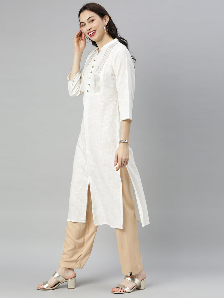 Neerus White embellished straight kurta - detail view 2