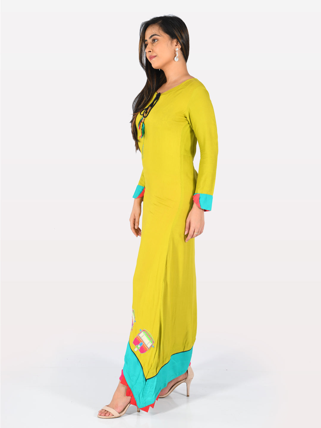 Neerus Green Embroidered High Low Kurta