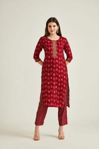 Neeru'S MAROON Colour MUSLIN Fabric SUIT