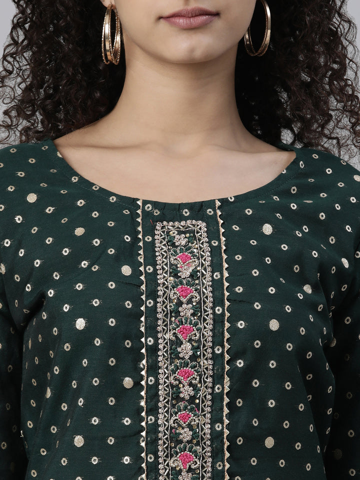 Neerus Green Regular Knee Length Printed Kurta Solid Trousers With Dupatta